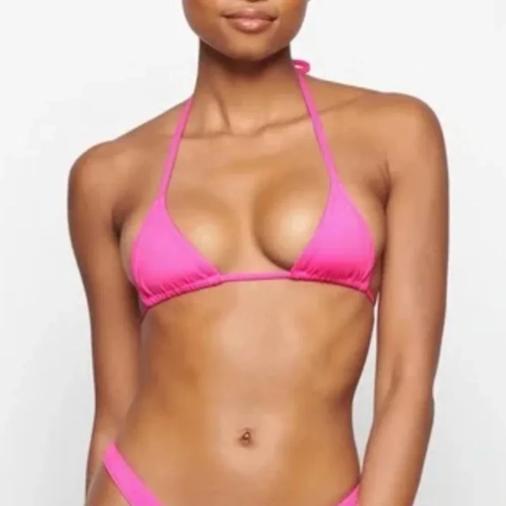 NWT SKIMS Swim Swimsuit Taffy Micro Triangle Tie Top Beach Sz 2x taffy